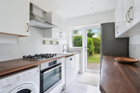 4 bedroom end of terrace house for sale, Sandlands Road, Walton On The Hill