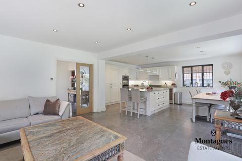 3 Homefield Close, Epping, CM16 4RB