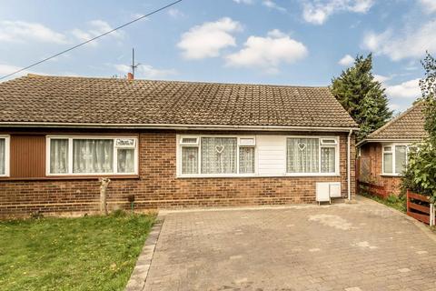 12 Broadlands, Hanworth, Feltham, TW13 6HF