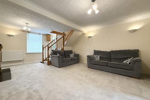 undefined, Aberdare CF44