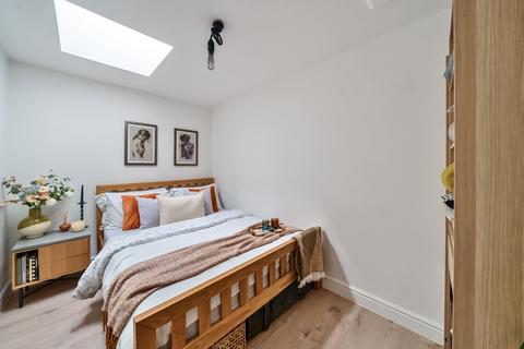 undefined, Albion Street, Gloucestershire GL52