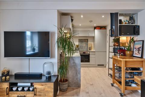 undefined, Albion Street, Gloucestershire GL52