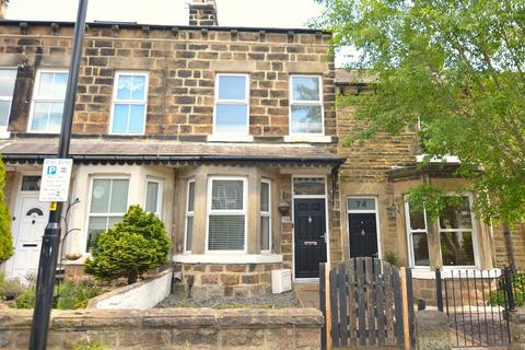 Mayfield Grove, Harrogate, HG1 5EY