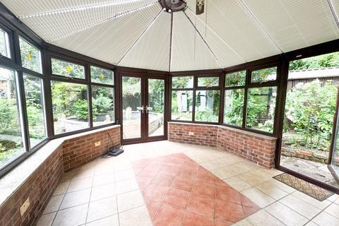 2 bedroom detached house for sale, LOUTH ROAD, HOLTON LE CLAY
