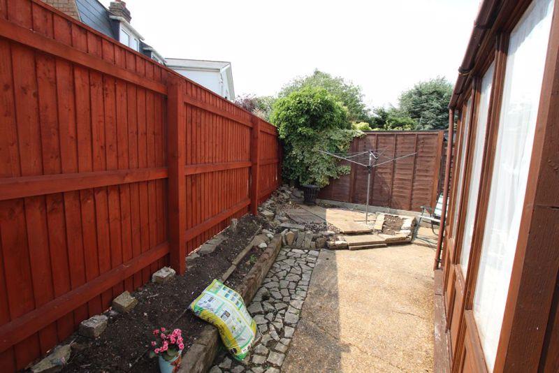 Rear garden photo 2