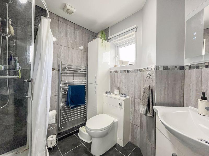 En suite shower room