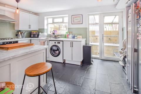 20 Bennett Street, Rotherham, S61 2JY
