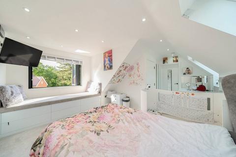 undefined, Metcalfe Avenue, Carshalton Beeches, Carshalton, SM5