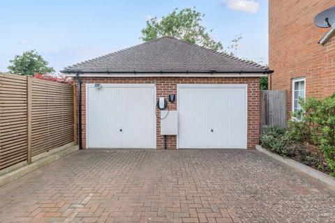 undefined, Metcalfe Avenue, Carshalton Beeches, Carshalton, SM5