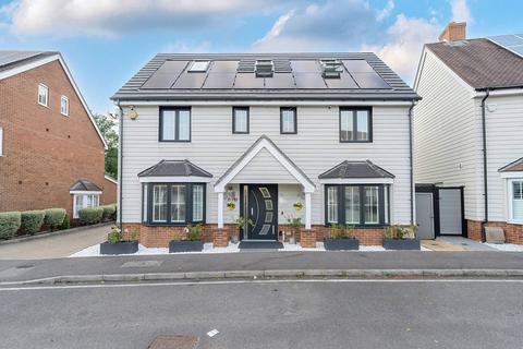 undefined, Metcalfe Avenue, Carshalton Beeches, Carshalton, SM5