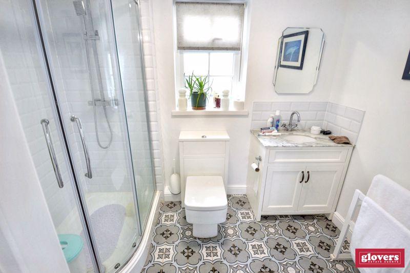 Downstairs shower