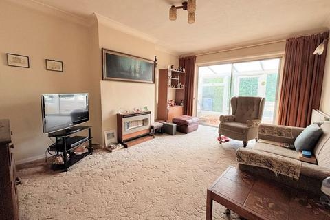 3 bedroom chalet for sale, The Grove, Hill Head, PO14