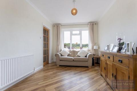 4 bedroom semi-detached house for sale, Hyde Road, Sanderstead