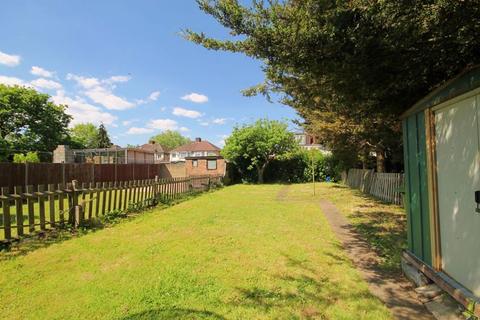 3 bedroom semi-detached house for sale, Middleton Avenue, Greenford
