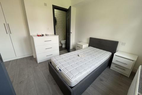 undefined, Gaveston Road, Slough, SL2