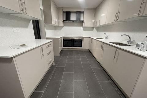 undefined, Gaveston Road, Slough, SL2