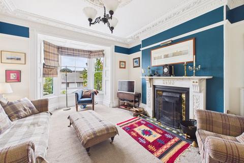 undefined, Camborne - Character features