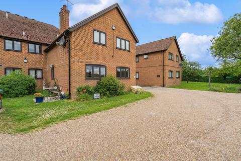 undefined, Main Road, High Wycombe HP14