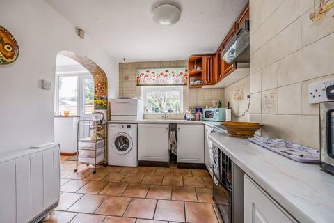 2 bedroom semi-detached house for sale, Manor Way, Southbourne