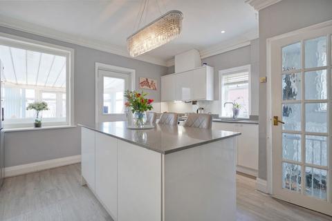 7 Brecklands, Rotherham, S60 4JL