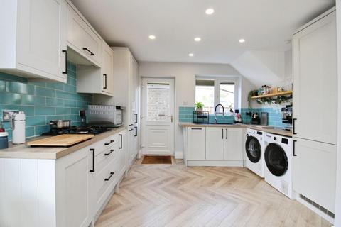 2 Ash Bank Road, Ripon, HG4 2EQ