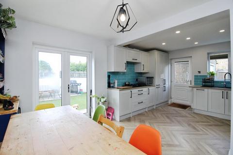 2 Ash Bank Road, Ripon, HG4 2EQ