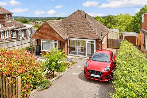 2 bedroom bungalow for sale, Highlands Avenue, Uckfield TN22