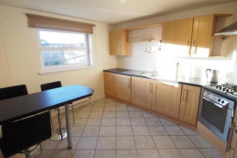 2 bedroom flat to rent, Links Road, Second Left, AB24