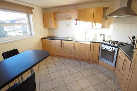 2 bedroom flat to rent, Links Road, Second Left, AB24