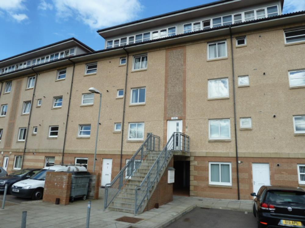 197 Links Road − Exterior