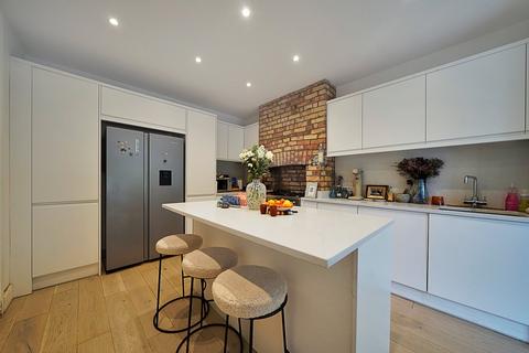 25 Maplethorpe Road, Thornton Heath, CR7 7LZ