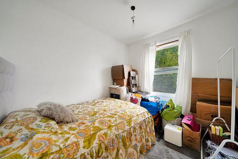 25 Maplethorpe Road, Thornton Heath, CR7 7LZ