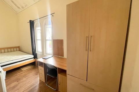 3 bedroom flat to rent, *£120pppw excluding bills* Annesley Grove, Arboretum - TRENT UNI