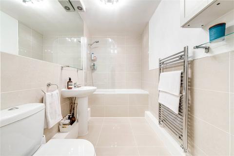 Flat 1, 78 Cricket Green, Mitcham, CR4 4FH