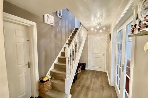 4 bedroom detached house for sale, Middlepeak Way, Sheffield, S13 9DL