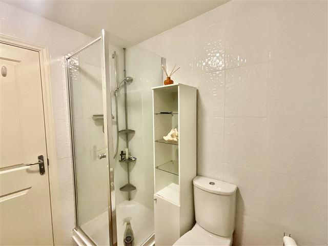 2nd En-Suite