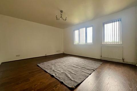 undefined, Arrow Close, Luton, Bedfordshire