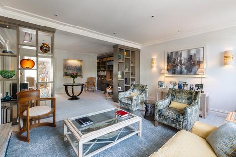 4 bedroom flat for sale, Sloane Street, London