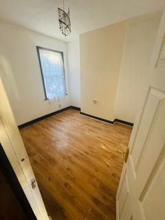 1 bedroom flat to rent, a Halley Road, London