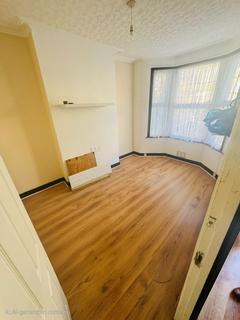 1 bedroom flat to rent, a Halley Road, London