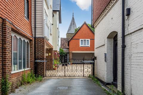 2 bedroom apartment for sale, Meade Court,  High Street, Edenbridge