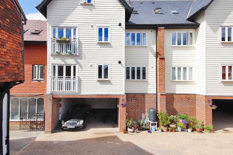 2 bedroom apartment for sale, Meade Court,  High Street, Edenbridge
