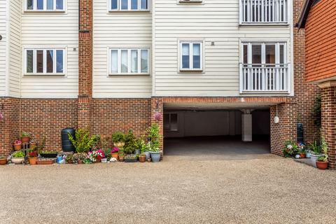 2 bedroom apartment for sale, Meade Court,  High Street, Edenbridge