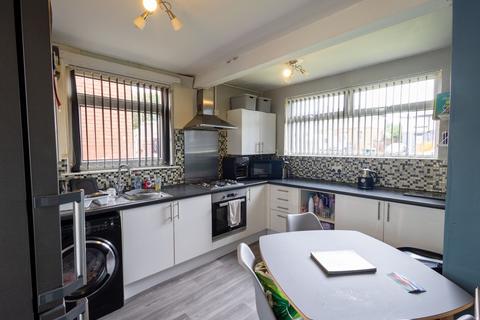 2 bedroom semi-detached house for sale, Smith Avenue, Bradford