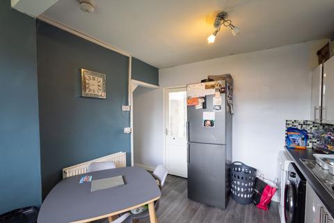 2 bedroom semi-detached house for sale, Smith Avenue, Bradford