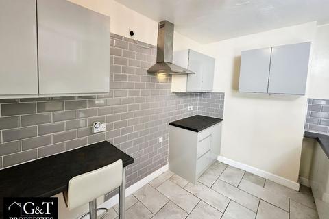 3 bedroom terraced house to rent, Ivanhoe Street, Dudley