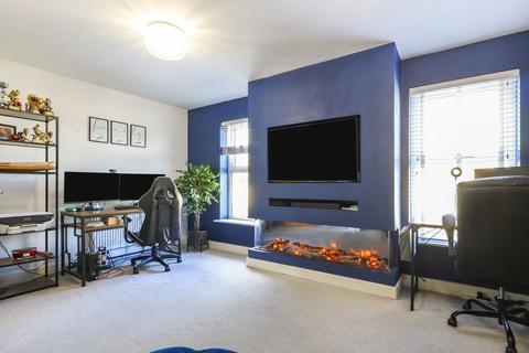 4 bedroom semi-detached house for sale, Plumpton Crescent, West Yorkshire WF10