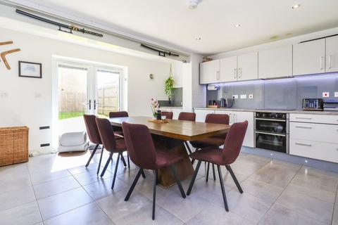 4 bedroom semi-detached house for sale, Plumpton Crescent, West Yorkshire WF10