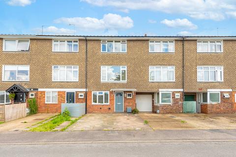 3 Bennetts Close, Colney Heath, St Albans, AL4 0PU