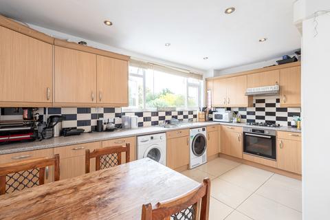 3 Bennetts Close, Colney Heath, St Albans, AL4 0PU